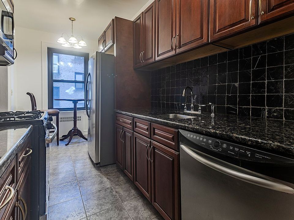 1st image of 76-66 Austin St APT 3D