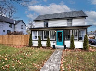 204 King St W, Gananoque, ON K7G 2G6