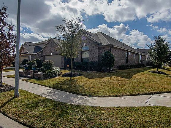 2nd image of 19107 Cove Forest Ln
