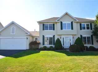583 Old Country Rd, Rochester, NY 14612