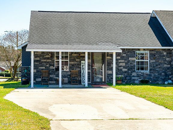 3rd image of 3301 Parkway Court #A