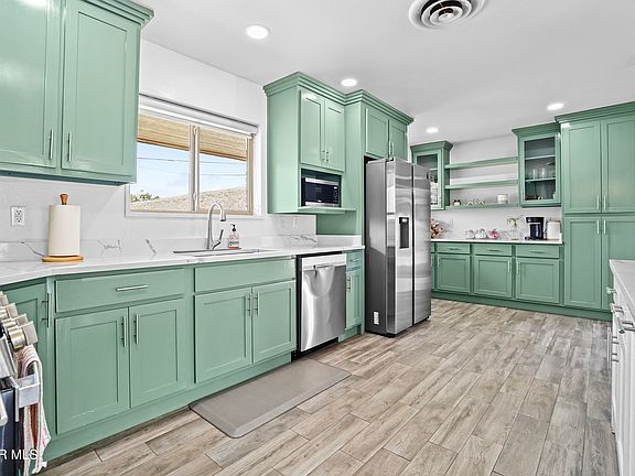 4th image of 4209 Buckingham Dr