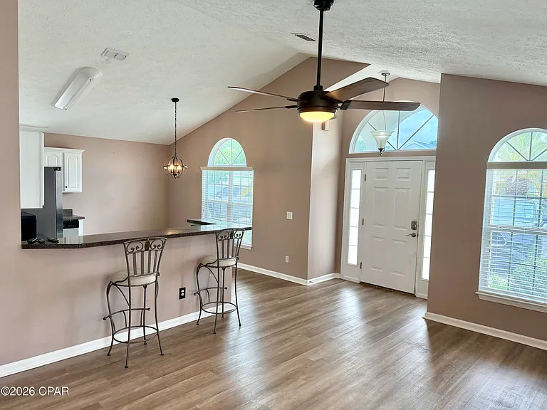 11710 Seashore Ln — Photo 7