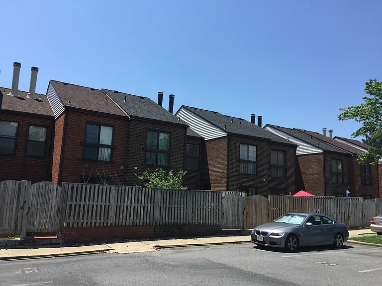 1813 Channing St NE — Photo 24