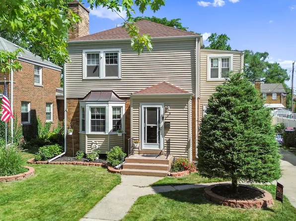 223 Gregory Ave, Munster, IN 46321