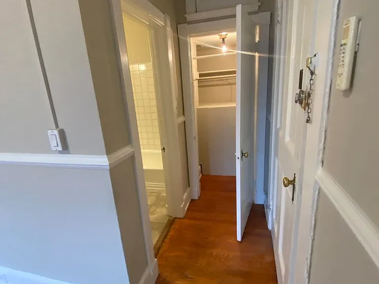 24 E Madison St — Photo 17