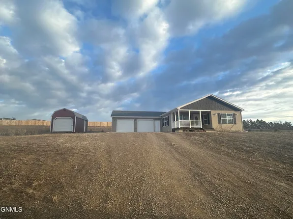12201 Buffalo Hills Dr, Watford City, ND 58854