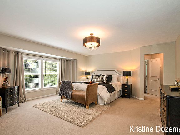 5th image of 7956 Autumn Woods Dr SE
