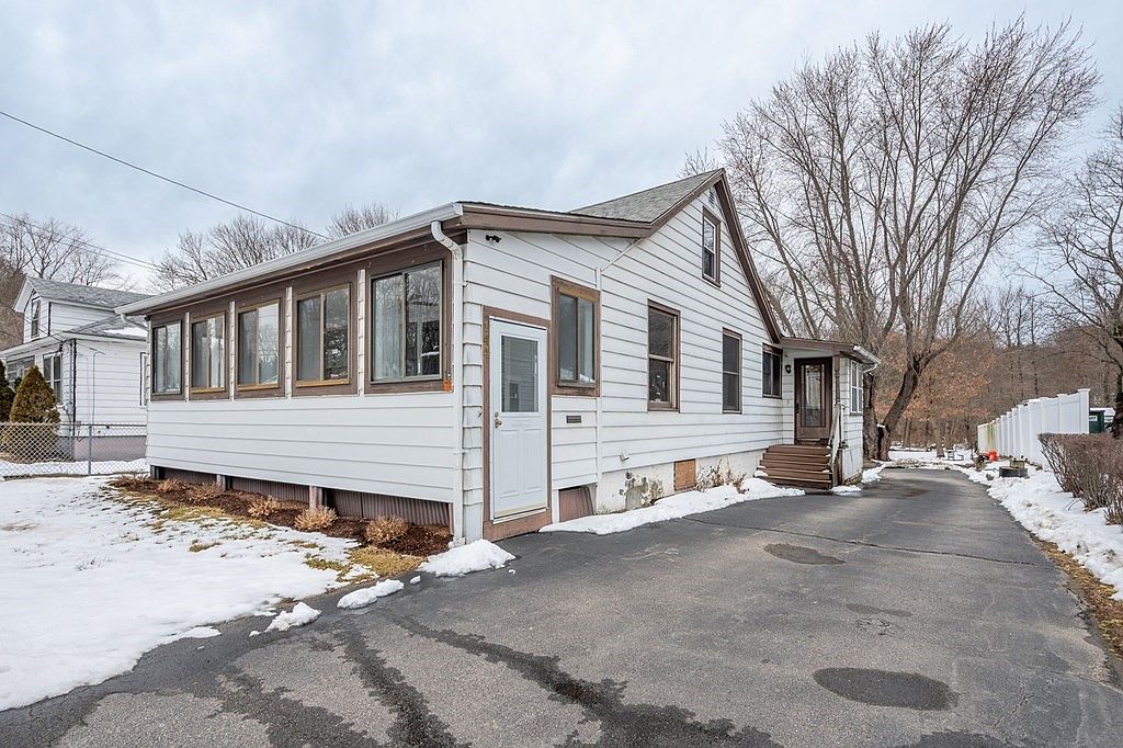 144 W Main St, Dudley, MA 01571 Zillow