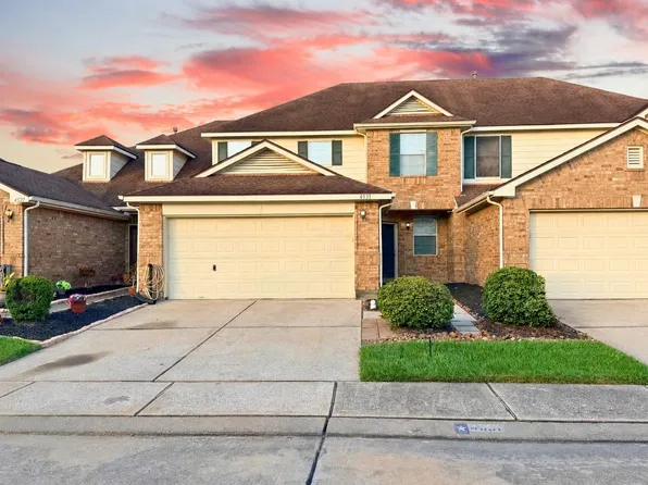 4531 Park Trail Ln, Pasadena, TX 77505