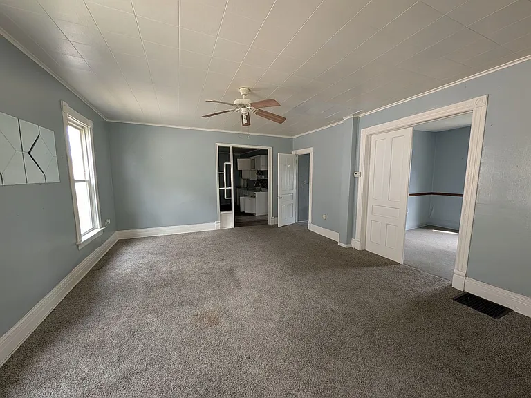 614 E 22nd St #1 — Photo 4