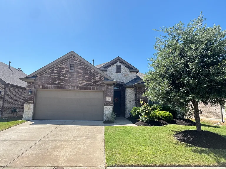 1020 Lake Sierra Way — Photo 1