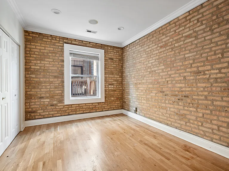 2820 W Arthur Ave #3 — Photo 5