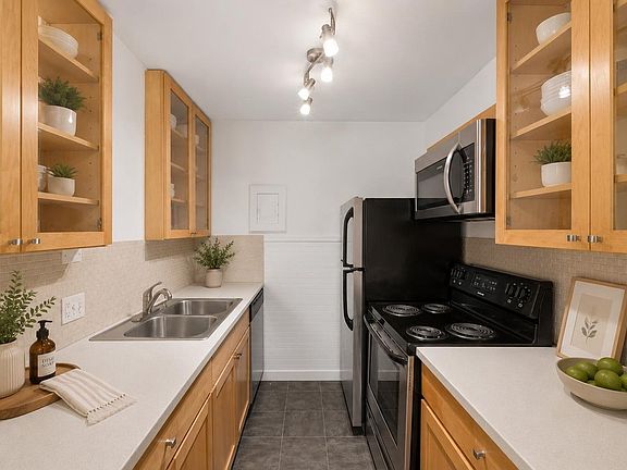 4th image of 3009 Madison Ave #K222