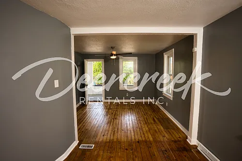 176 Esther Ave Photo 1