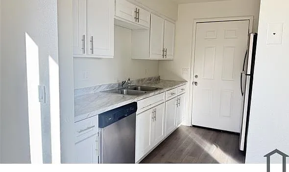 1951 E Don Carlos Ave #102 — Photo 12