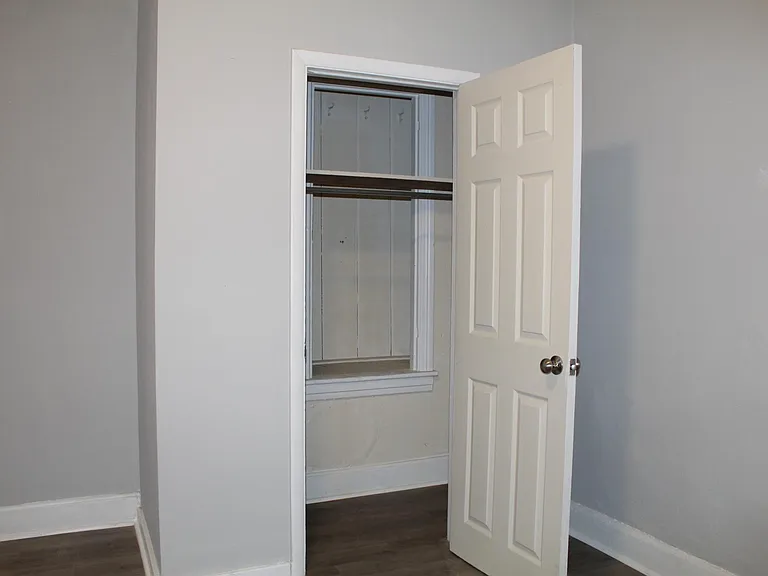 38 E High St — Photo 31