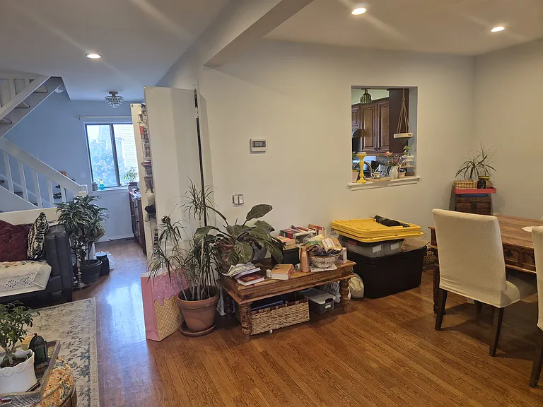 21 Park St #4 — Photo 6