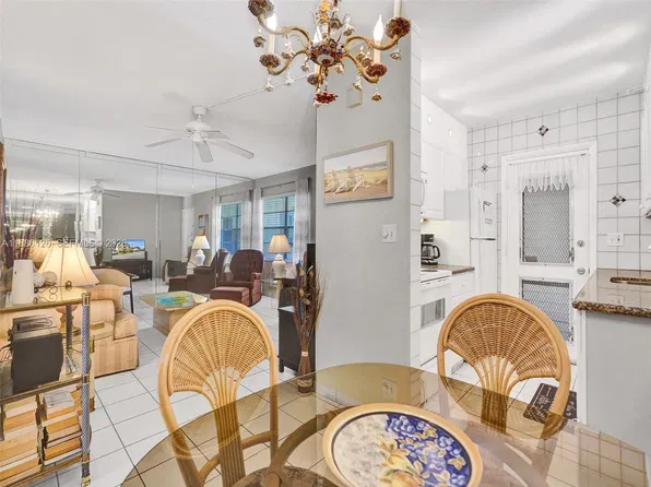 17090 NE 14th Ave APT 104, North Miami Beach, FL 33162