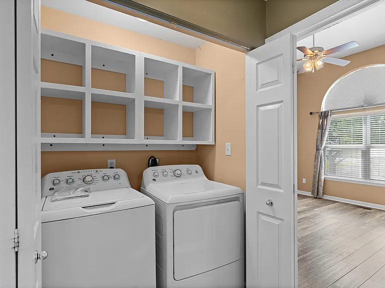 603 Country Village Dr — Photo 15