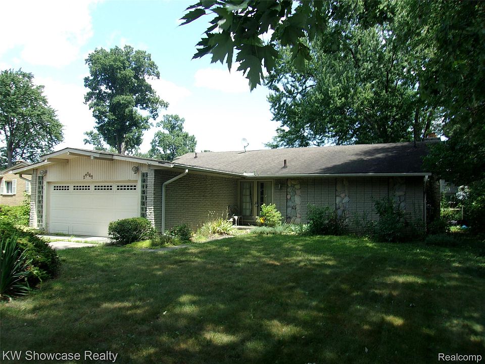 1st image of 27380 Lahser Rd