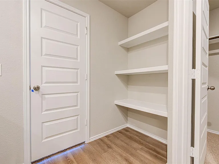 127 Sterling River Ln — Photo 16