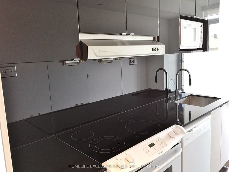 72 Esther Shiner Blvd #216 — Photo 1