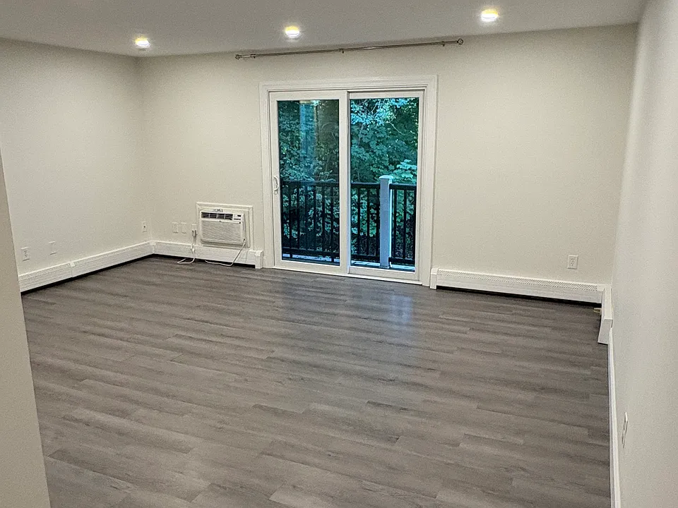 10 Chapel Hill Dr
