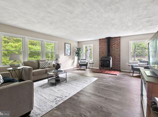 22131 Point Lookout Rd, Leonardtown, MD 20650