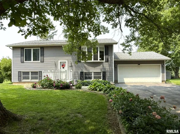 4376 Westport Cir, Galesburg, IL 61401