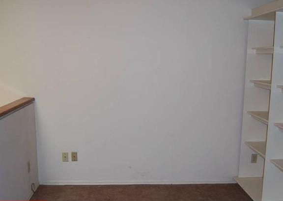 4th image of 3301 E Kelton Ln Unit 104