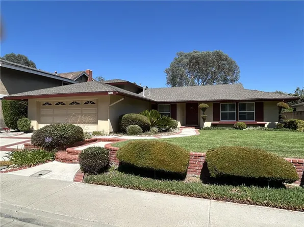 24926 El Cortijo Ln, Mission Viejo, CA 92691