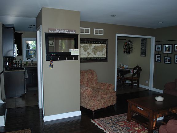 2nd image of 1242 Elm Dr