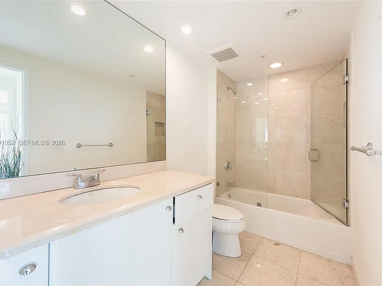 19400 Turnberry Way #1621 — Photo 13
