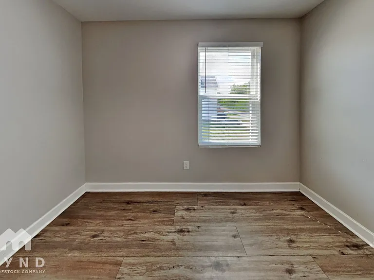2233 Dale View Dr — Photo 14