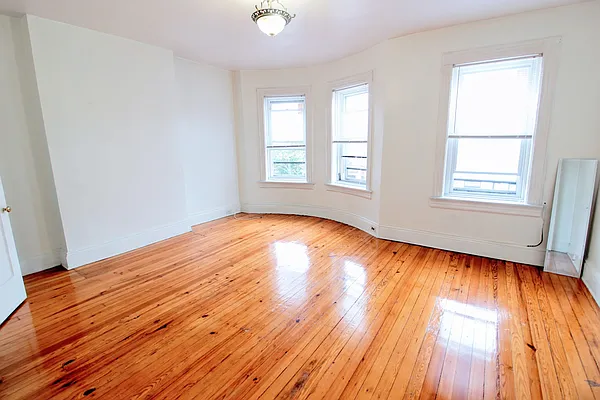 Rented by Compass | media 8