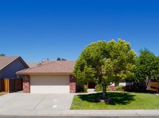 929 Chisholm Trl, Galt, CA 95632