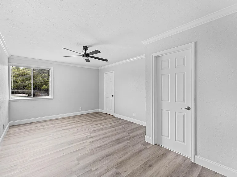 1866 Fairview Villas Dr #3 — Photo 21
