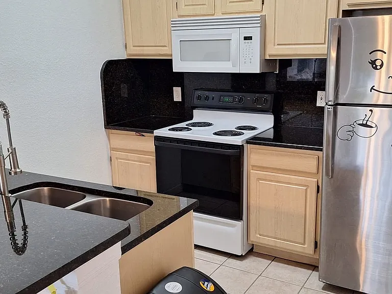 8927 Legacy Ct #20-201 — Photo 6
