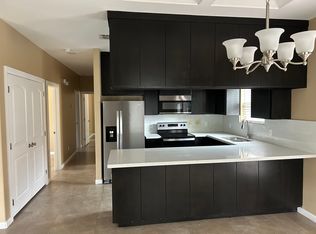 1606 Leann Rimes St #B, Edinburg, TX 78542