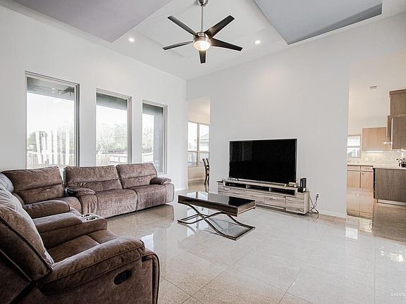 3rd image of 1318 Anahi Street