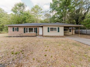 84 Nelson St SE, Silver Creek, GA 30173