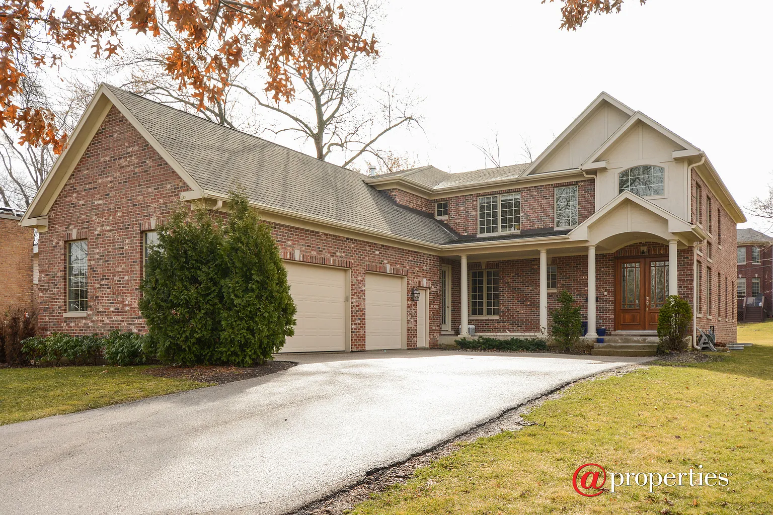 233 Monument Ave photo 1