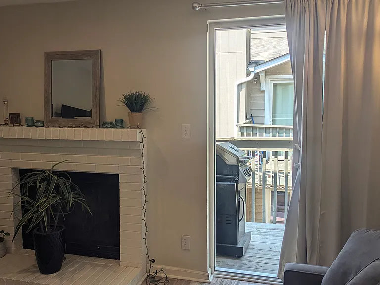 1067 Ingalls St #7G — Photo 3