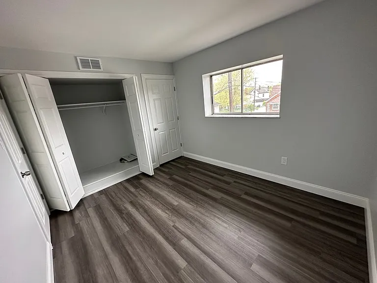902 Erdner Ave #5 — Photo 8