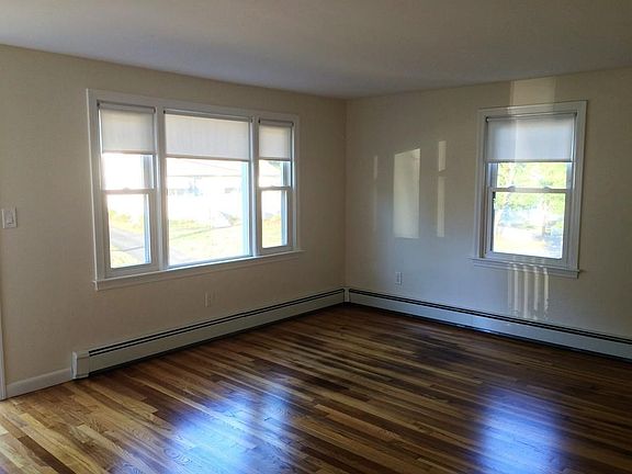 5th image of 38 Ponderosa Ave