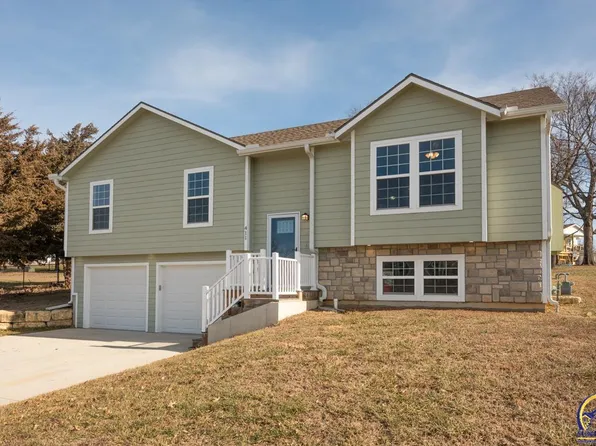 411 Turkey Run Cir, Oskaloosa, KS 66066