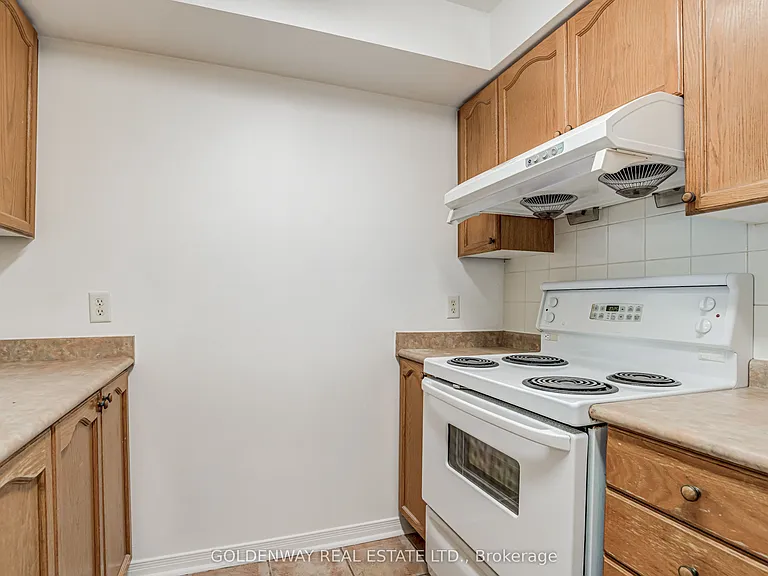 20 Olive Ave #806 — Photo 10