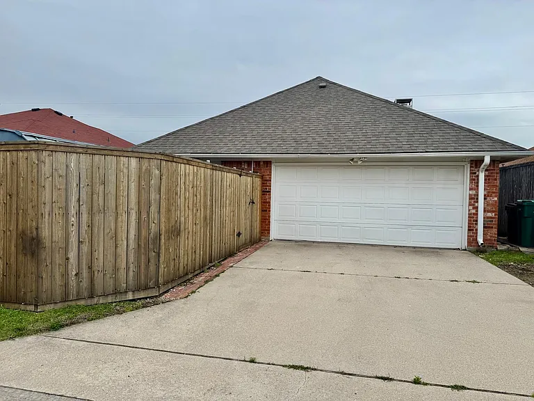 2151 Arbor Creek Dr — Photo 25