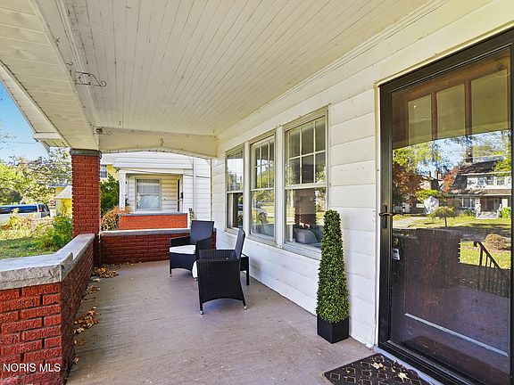 5th image of 119 Yale Dr